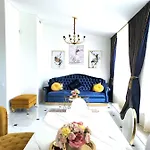 Luxury Penthouse With Large Terrace & Panoramic Old Town View
