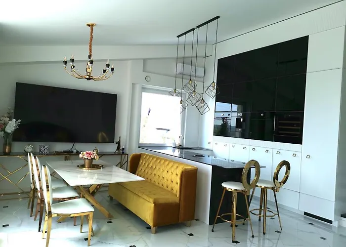 Luxury Penthouse With Large Terrace & Panoramic Old Town View アパート