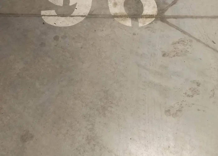 Luxury Penthouse With Large Terrace & Panoramic Old Town View *